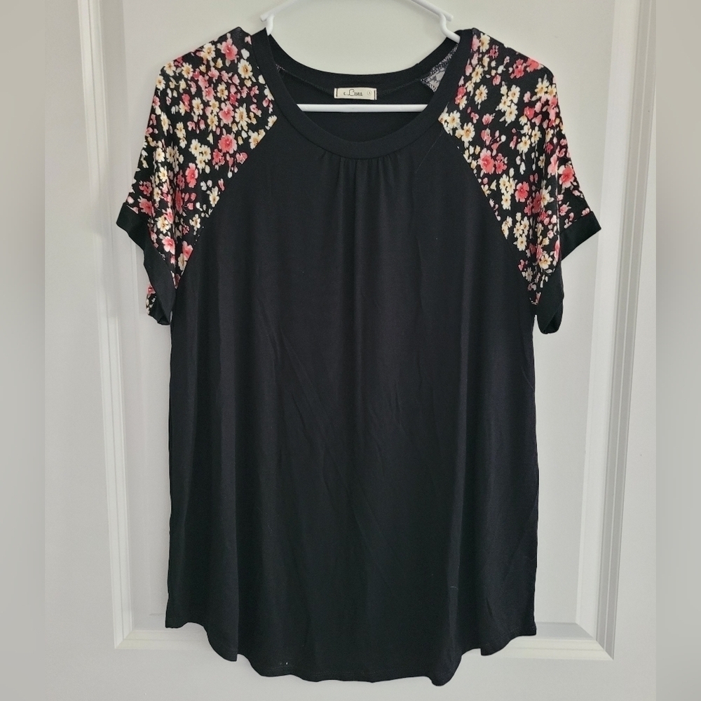 E Luna Black and Floral Blouse Top